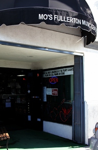 Mo's Fullerton Music Center01.JPG